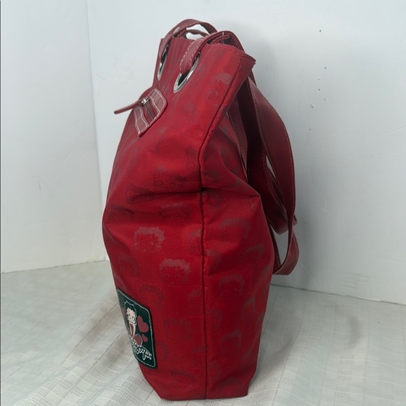 Vibrant Red BETTY Boop Tote - Picture 2 of 10